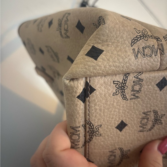 MCM Tote Bag - Picture 10 of 16